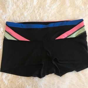 Lululemon Shorts Run Yoga Black Color-block